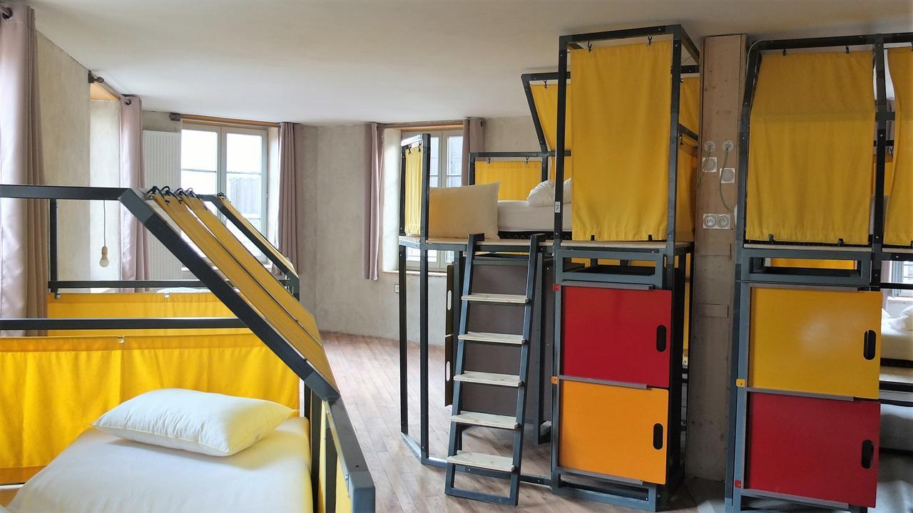 La Maison Rouge - Backpacker Hostel Saint-Etienne  Exterior photo